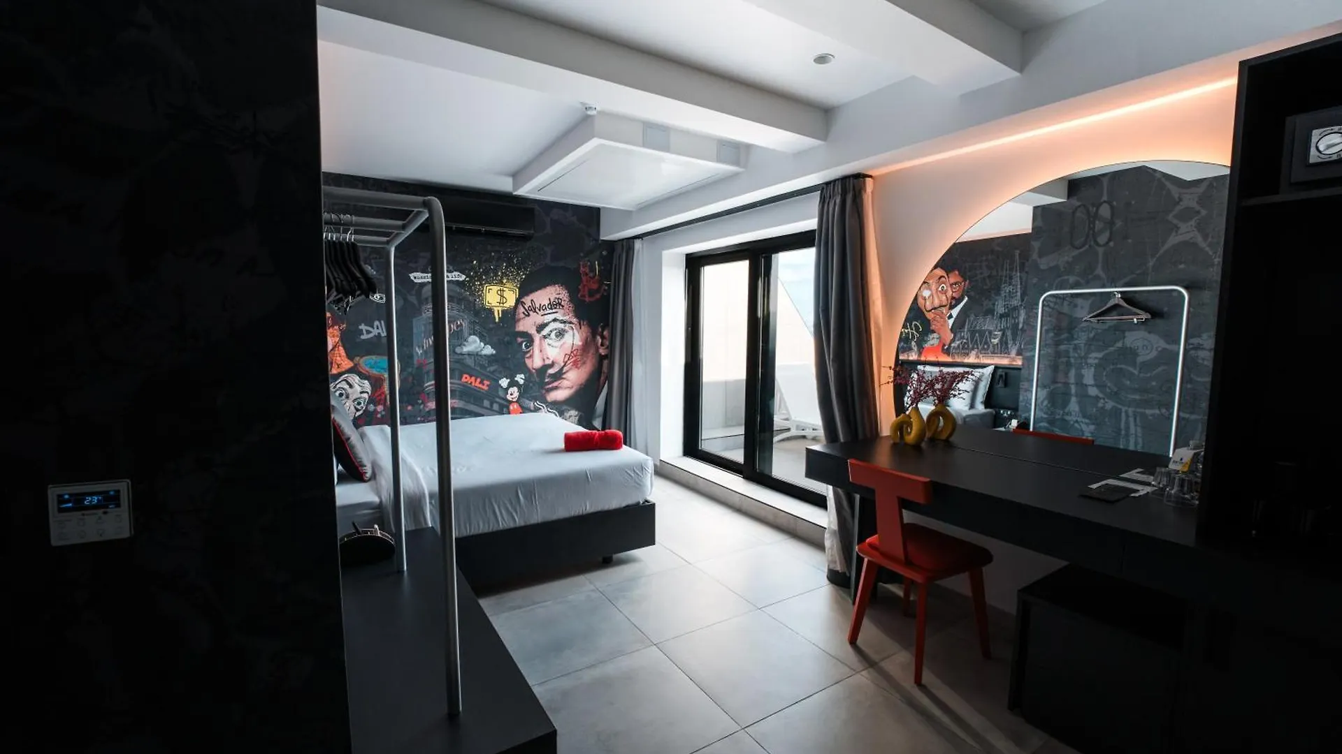 So City Hotel Adults Only Saint Julian's